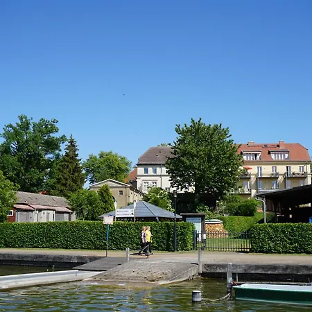 Apartmenthaus Am Grienericksee 아파트 *