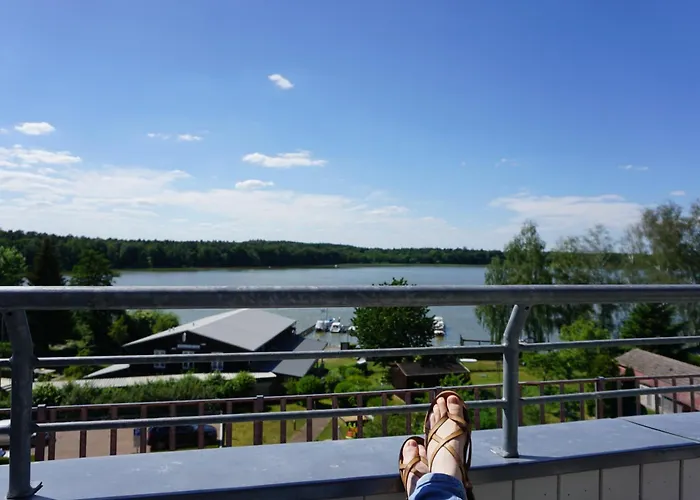 Apartmenthaus Am Grienericksee 라인스베르크